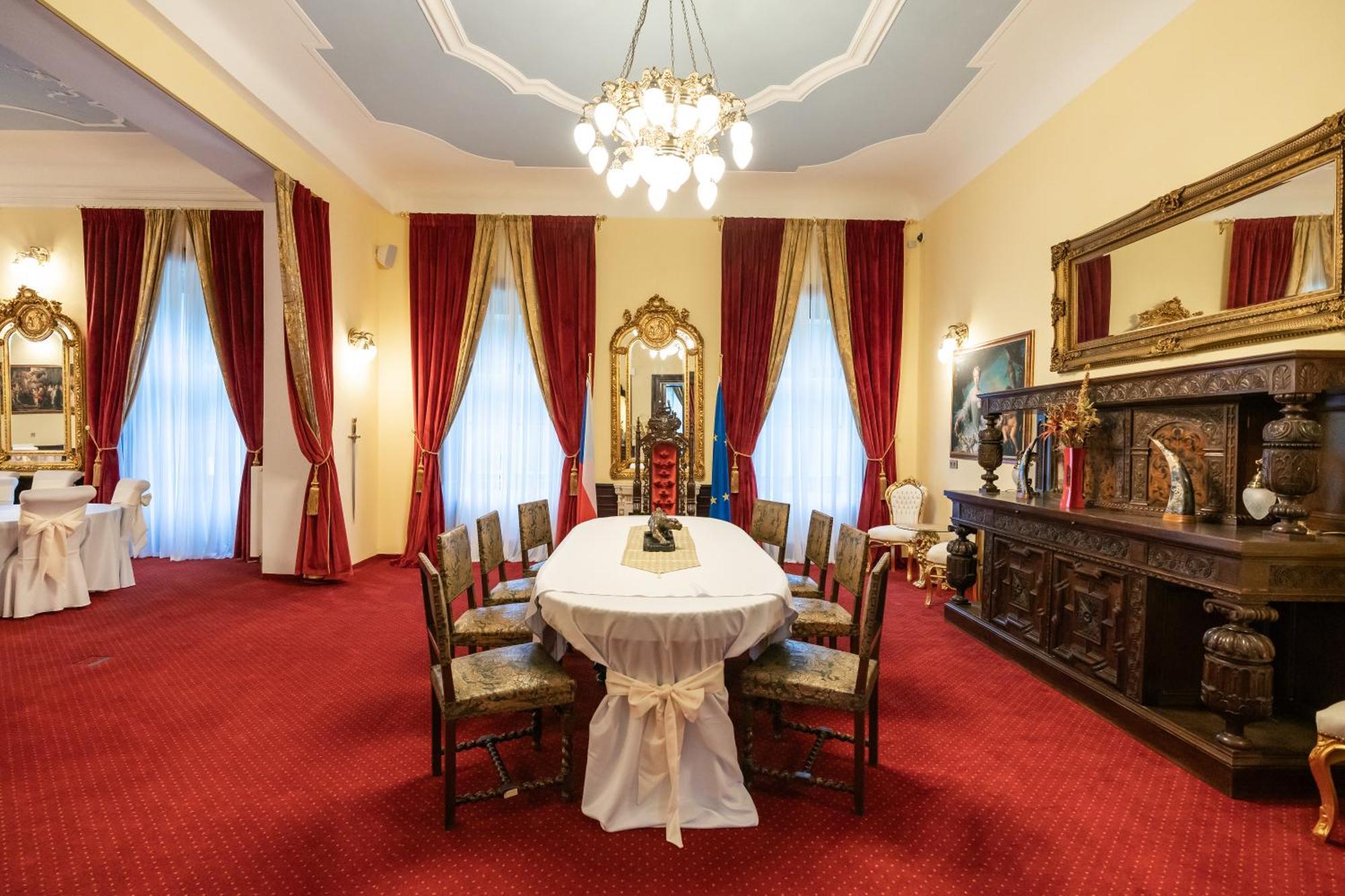 Zamek D'Este Chlum u Trebone Kültér fotó