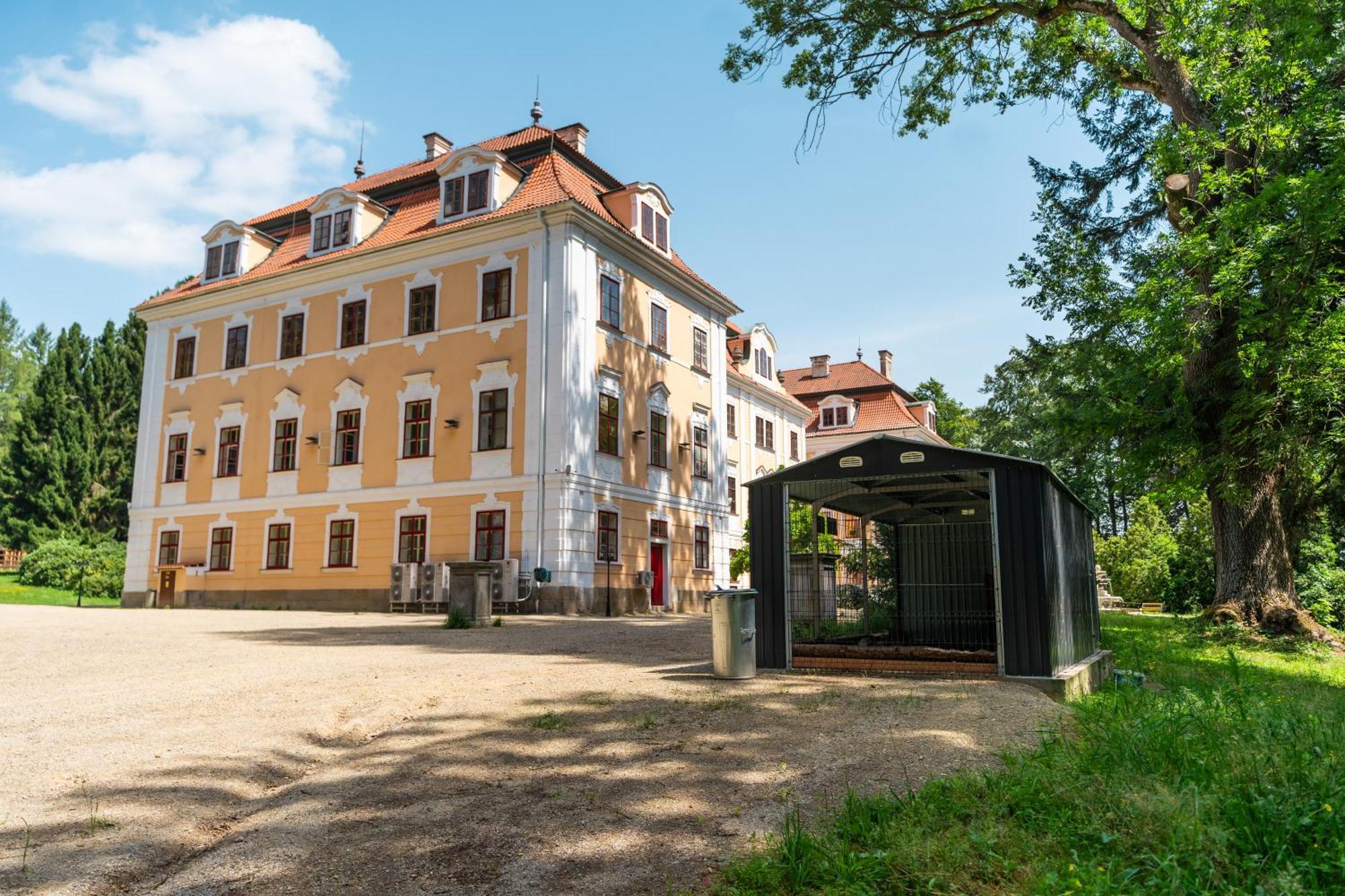 Zamek D'Este Chlum u Trebone Kültér fotó